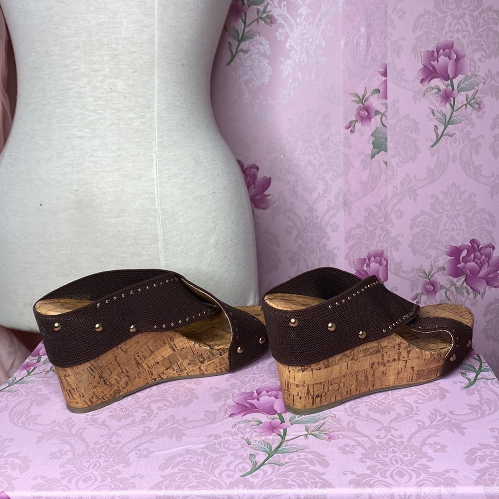 🌹 Montego Bay Club 🌹 NWOT Brown Corkscrew Slip On Platform Wedge Sandals - Picture 6 of 10